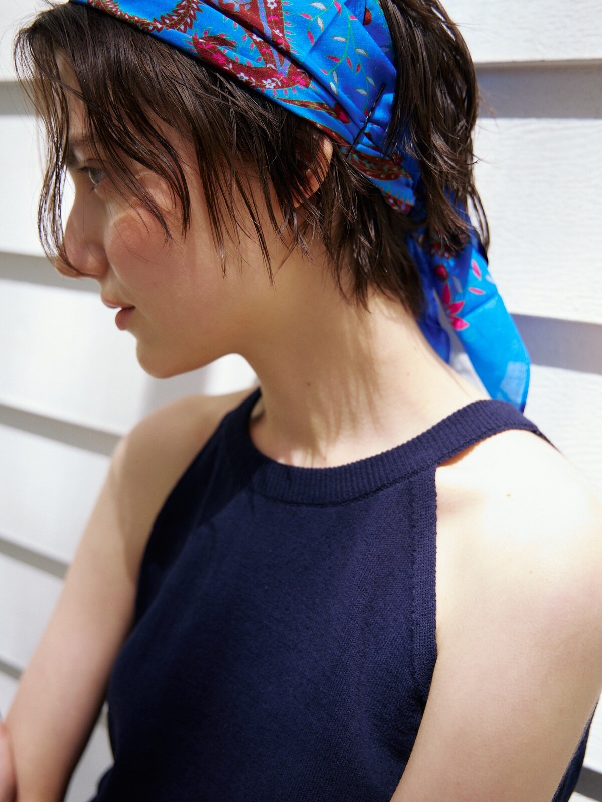 OPEN-BACK HALTER KNIT TOP - 3 COLORS NAVY
