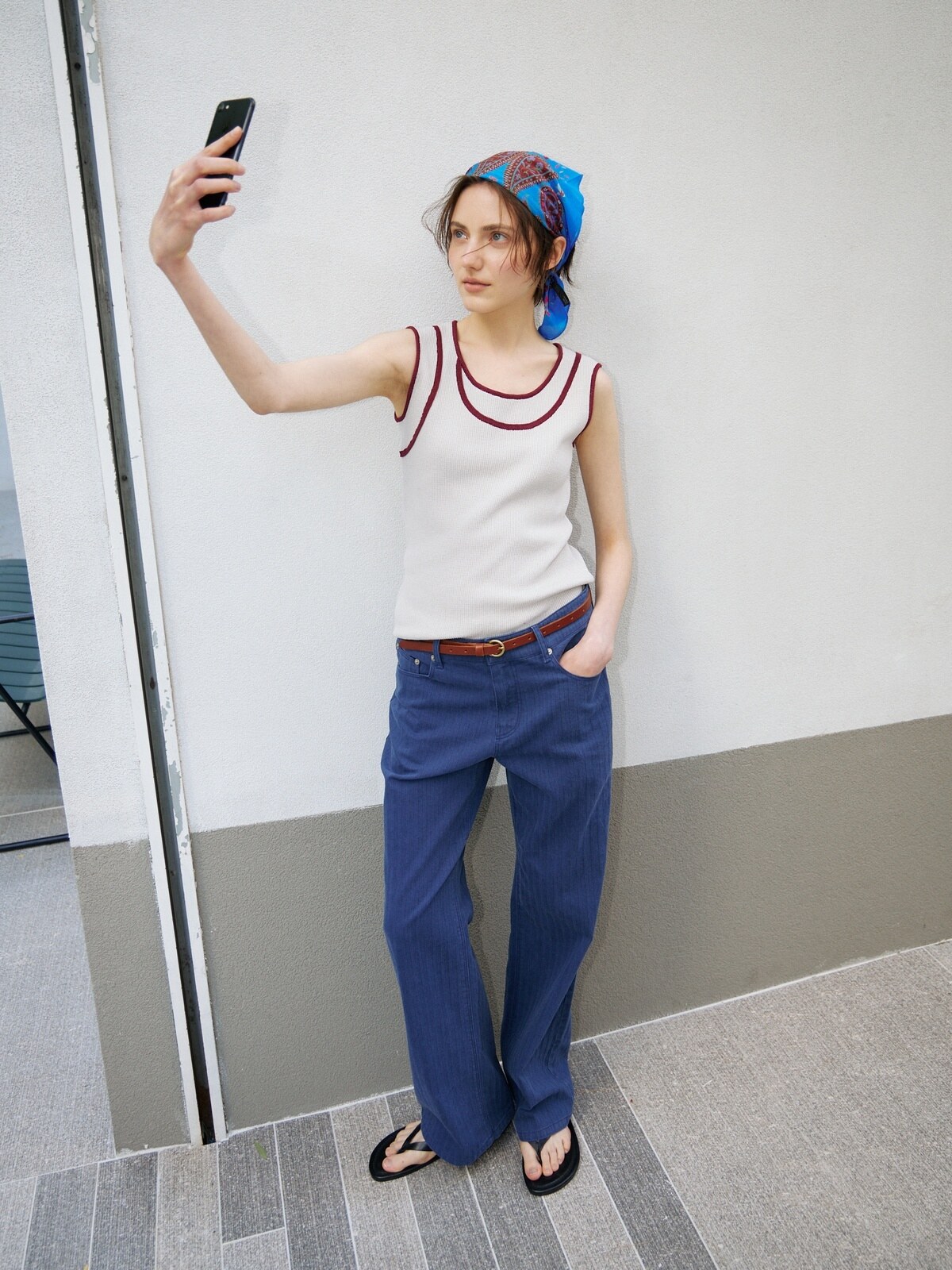 TRIMMING SLEEVELESS KNIT TOP - 2 COLORS GREY