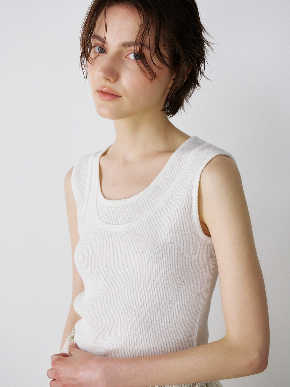 TRIMMING SLEEVELESS KNIT TOP - 2 COLORS IVORY