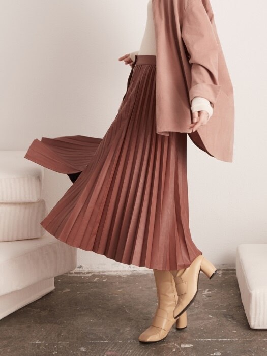 Open Pleated Leather Skirt- Marsala