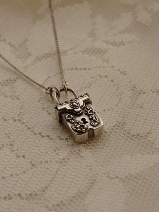 Alice Box Lock Necklace