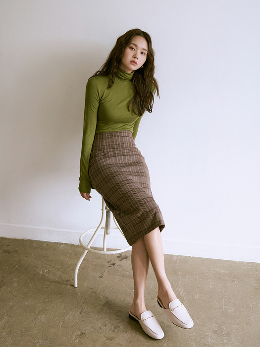 [단독][SET]R BASIC POLA OLIVE+FIF BACK SLIT SKIRT CHECK