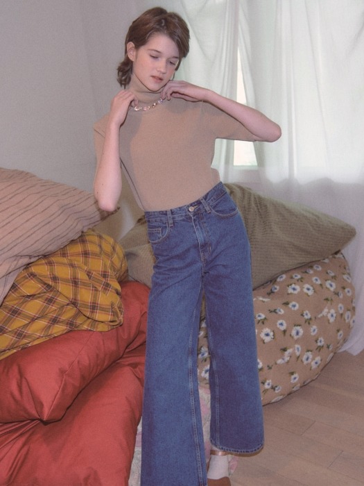 via Classic wide-fit jeans