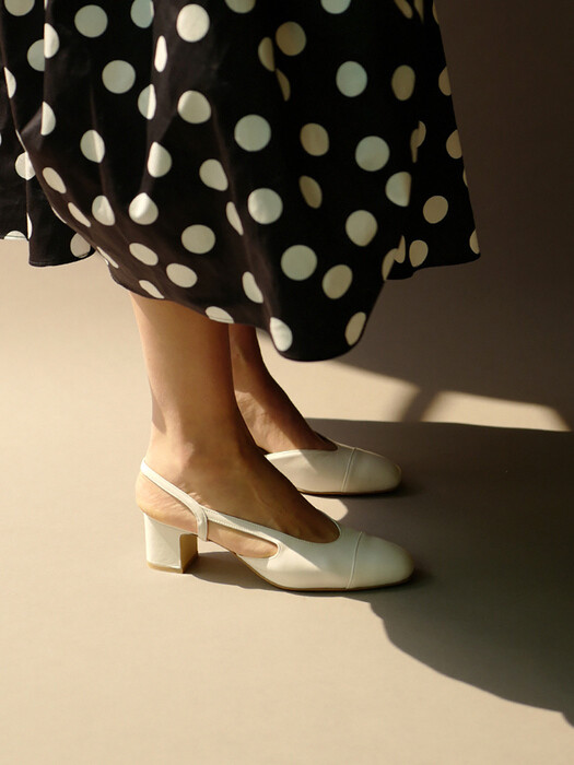 Sandy Slingbacks in Ivory Textured Patent
