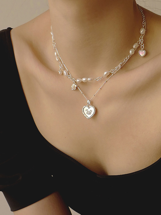 Spring Waltz Pearl Necklace (White)