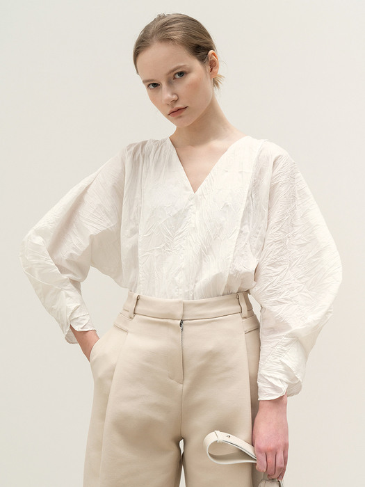 FW20 New Cocoon Blouse White