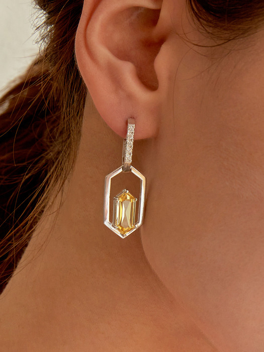 Prism onetouch earring