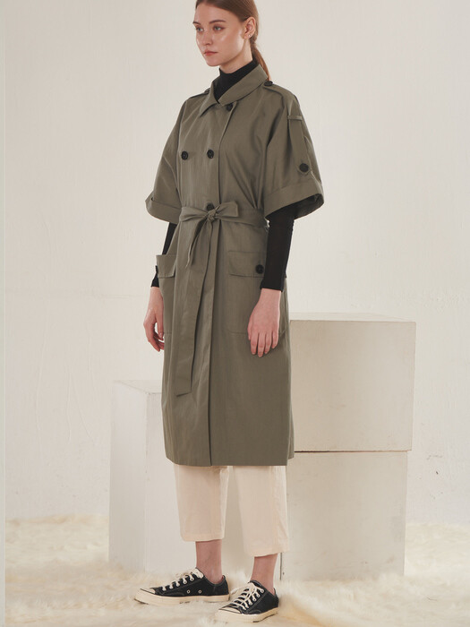  Over oversize trench coat (KK)