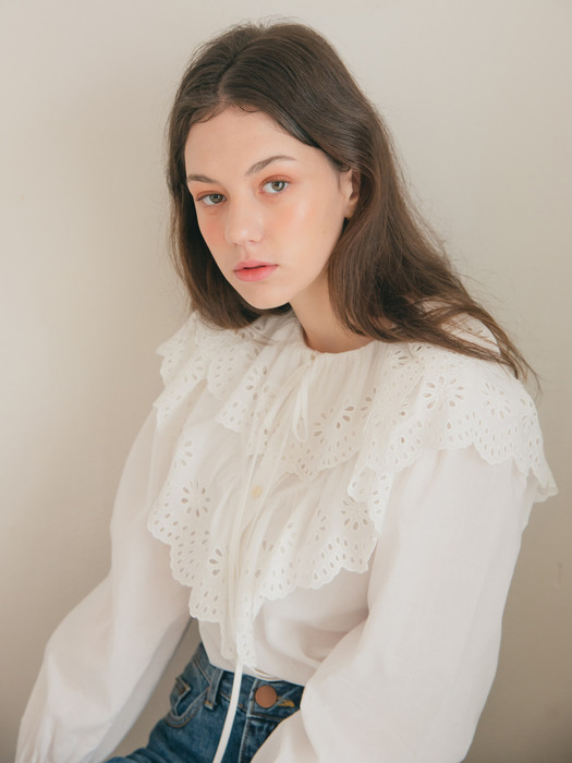 LACE DOUBLE COLLAR BLOUSE