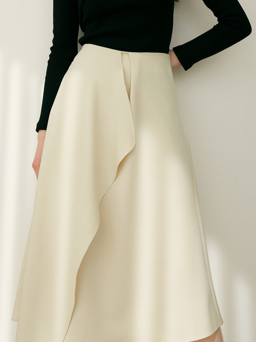 monts 1245 unbalance flared skirt (cream)