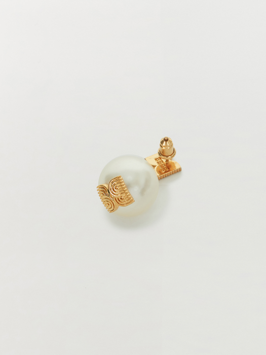 TEA Logo Earrings with Pearl - Gold/Ivory