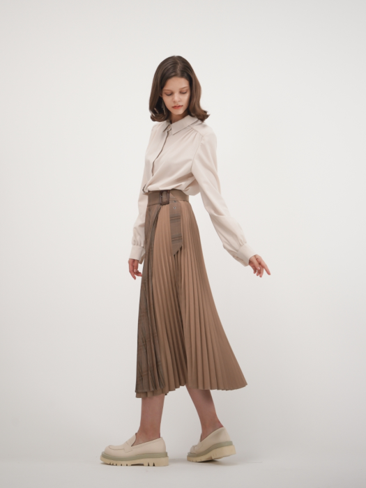 Patched Pleated Wrap Skirt_Sand