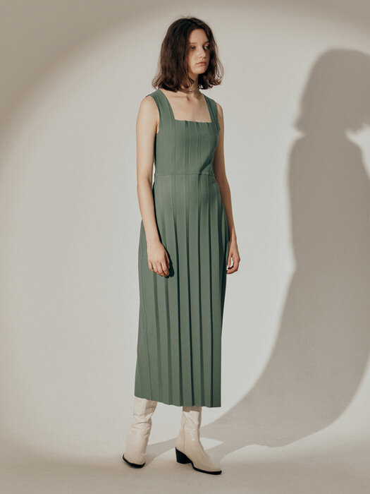 Sylvia Pleats Sleeveless Dress_Green