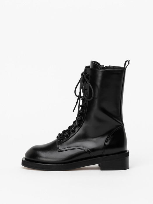Bell Combat Boots in Black
