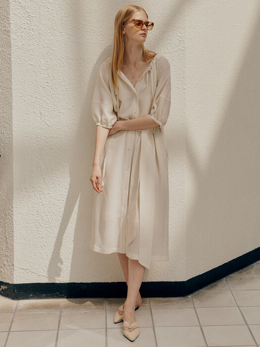 [단독][Fabric From JAPAN] ESTHER Volume Neck String Point Reversible Pleated Dress_Ivory