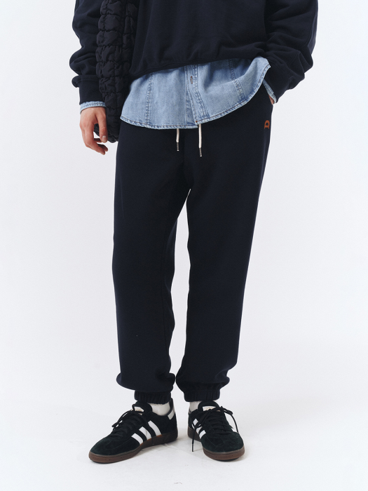 UNISEX LEATHER LOGO SWEATPANTS FRENCH NAVY_M_UDPA2C101N3