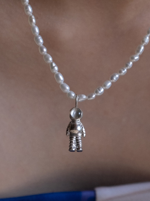 Astronaut Necklace with Pearls