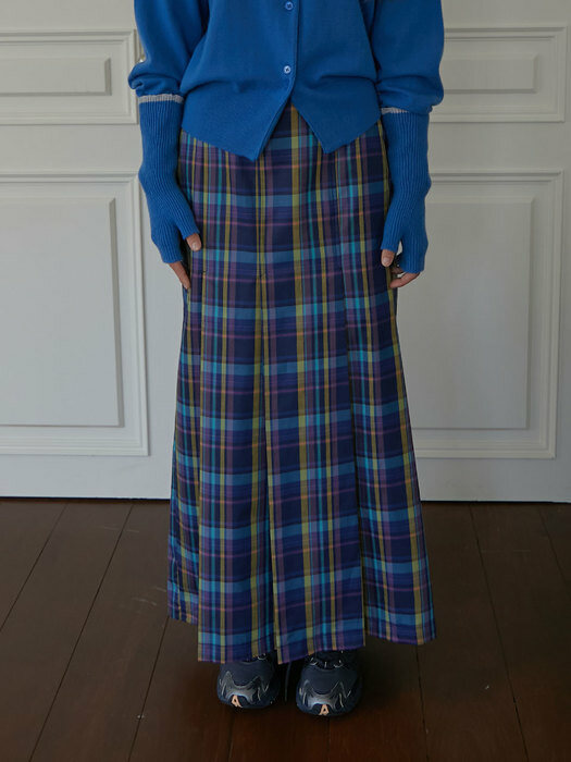  long check pleated skirt _ Blue