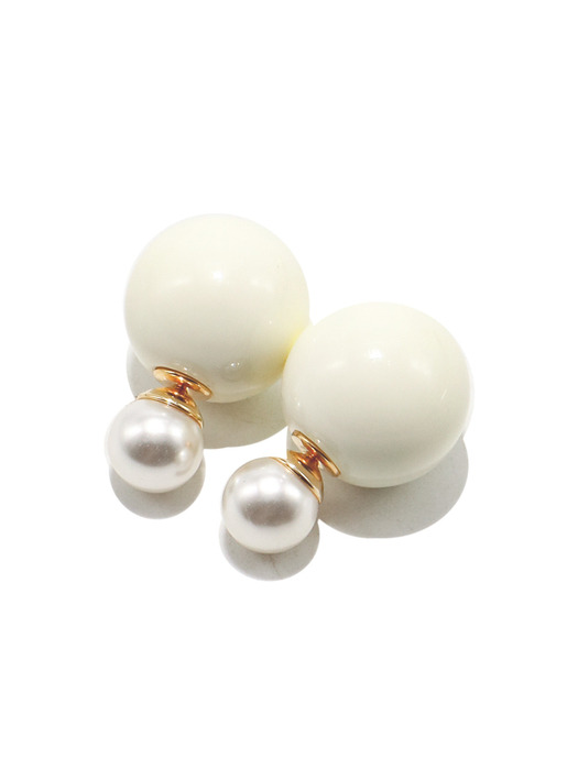Cream And Pearl Frontback Silver Earring Ie347 [Silver]
