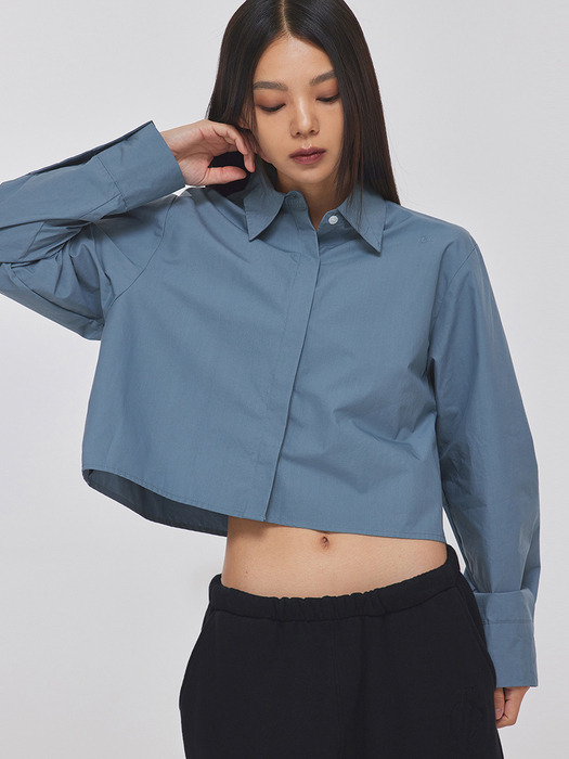 SOLID HIDDEN BUTTON CROPPED SHIRTS_T326TP112(CG)