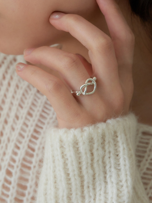Knitting love ring