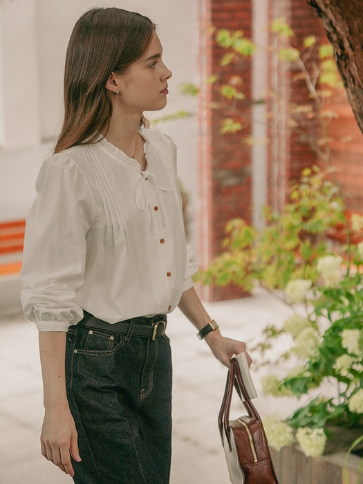 Neck frill ribbon cotton blouse_Ivory