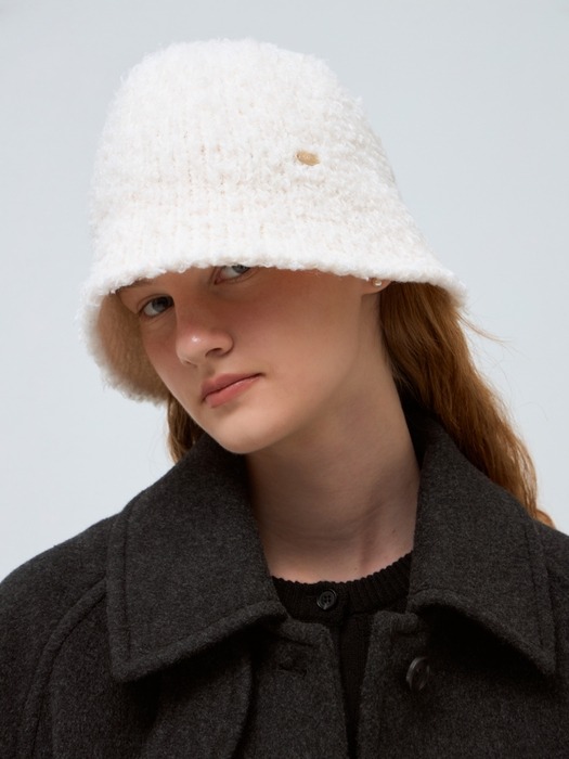 boucle knit bucket hat - ivory