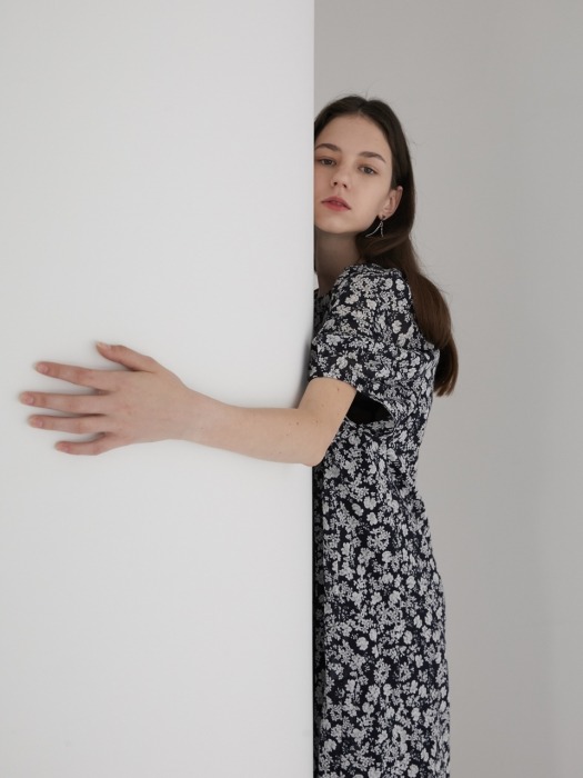 19 SUMMER_Black Print Midi Dress