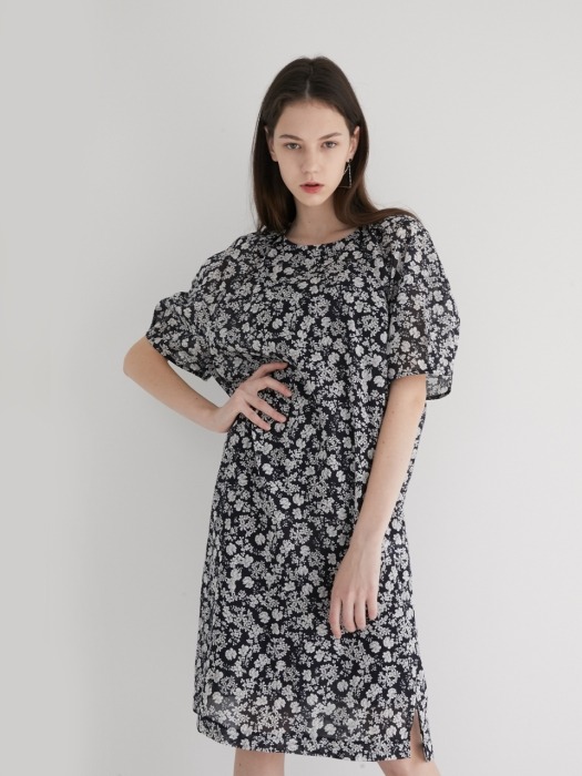 19 SUMMER_Black Print Midi Dress
