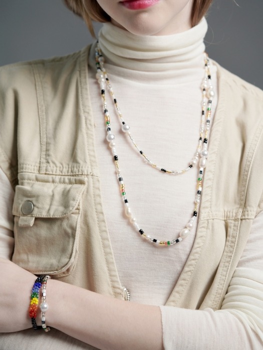 Pearl smile mild color beads Necklace 스마일 진주 마일드 컬러 비즈목걸이
