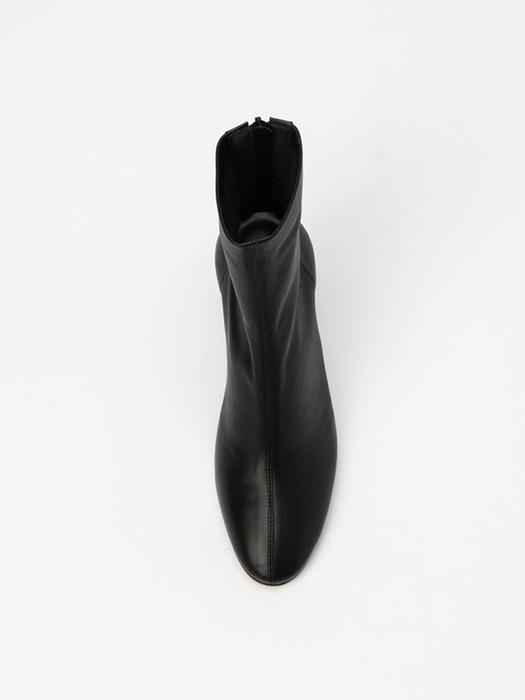 Rubens Super Soft Boots in Black