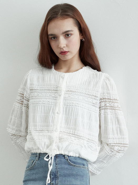 iuw647 pure crop laced blouse (ivory)