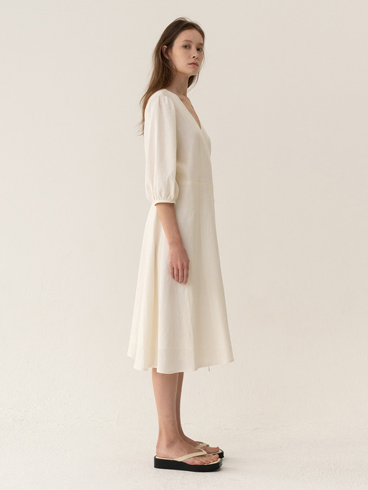 [ESSENTIAL] Wrap Dress Ivory