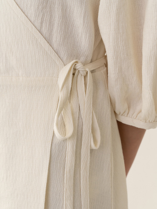 [ESSENTIAL] Wrap Dress Ivory