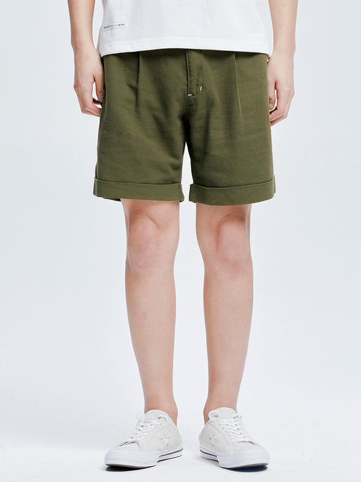 Jungle Cotton One-tuck Shorts (khaki)