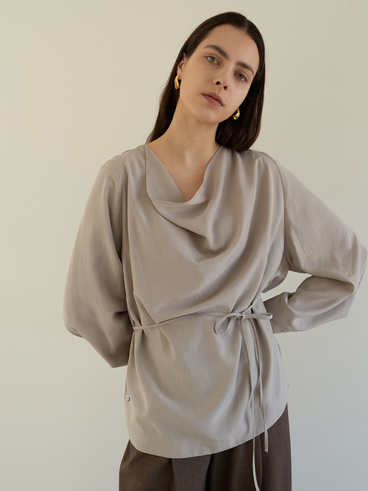 TOS DRAPED BUTTON BLOUSE GRAY BEIGE