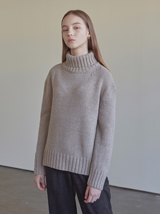 WINTER WOOL TURTLENECK SWEATER_BROWN