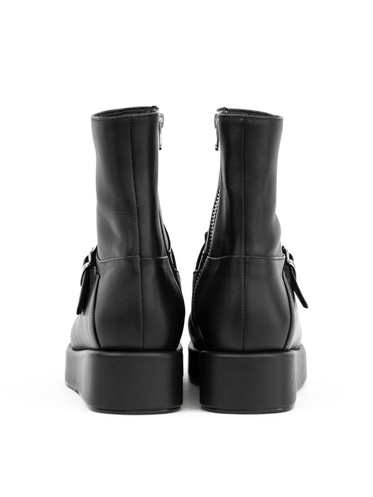 Pointed toe T-bar boots | Black