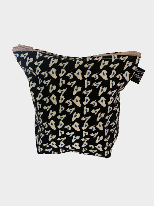 animal pouch m