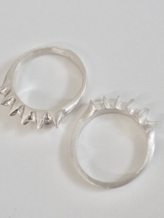 several pointed ring