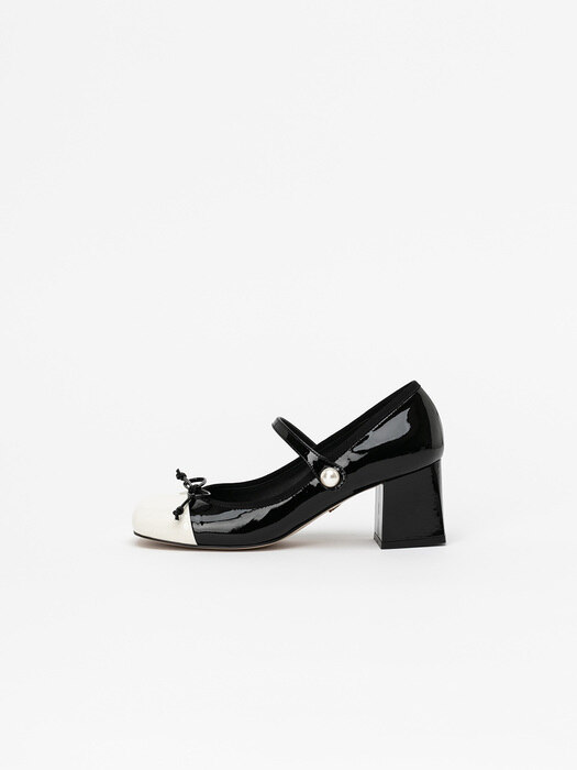 Tune Maryjane Pumps in Black patent with Milky White Patent