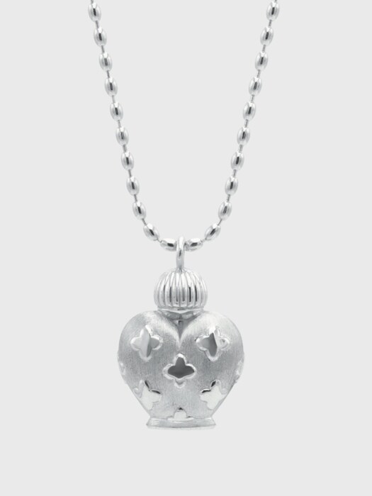 Gothic heart perfume necklace