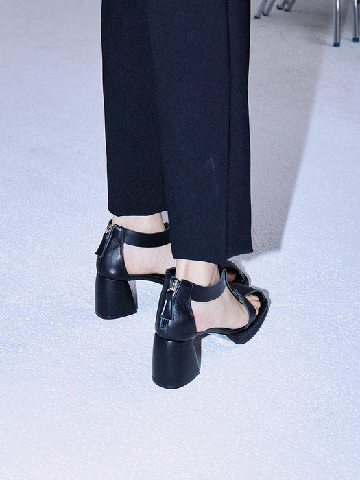 Mila sandal heel / black