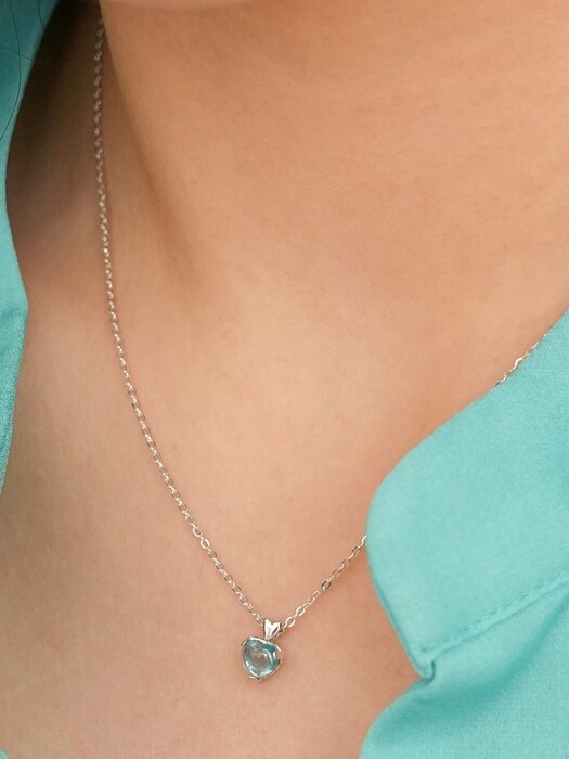 Apatite heart necklace