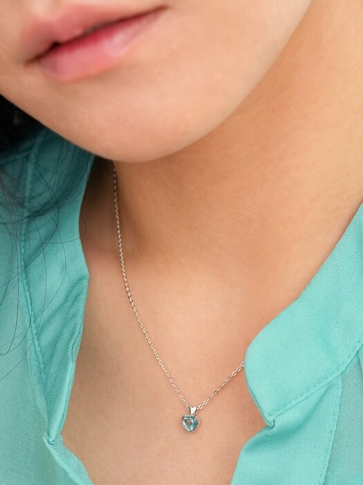 Apatite heart necklace