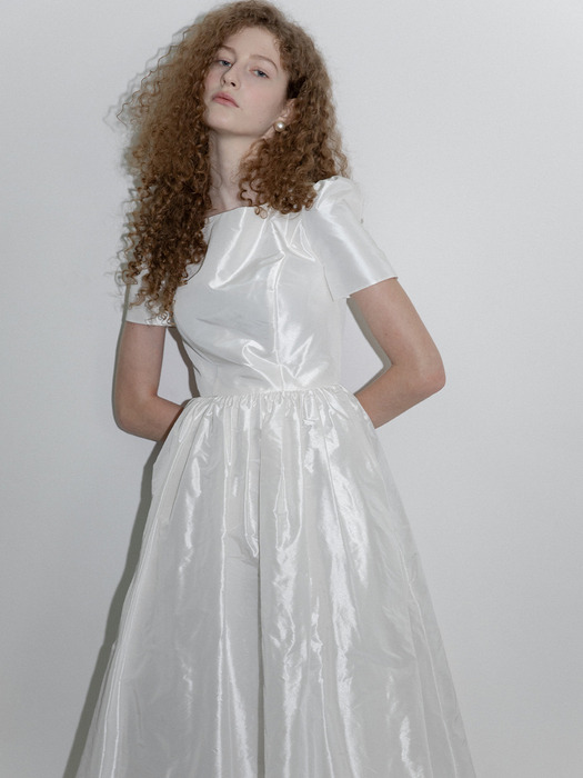 Taffeta Back Slit Dress_white