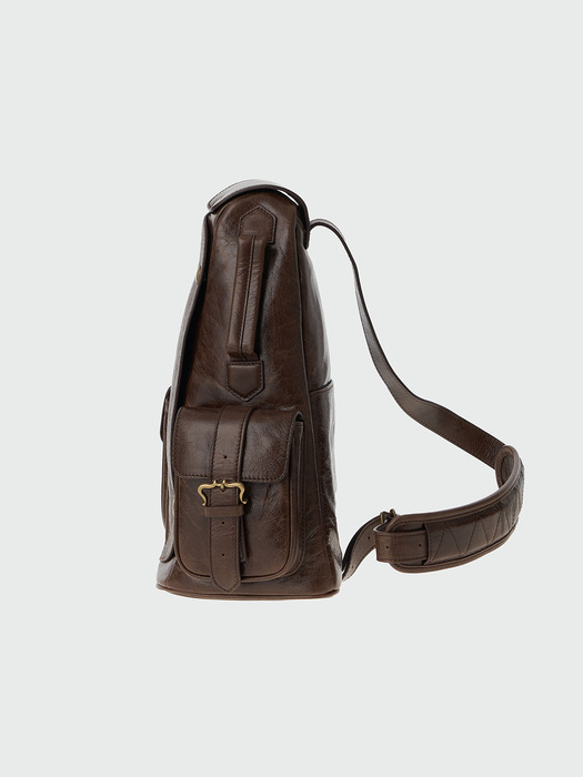 HENIAL Utility Leather Backpack - Brown