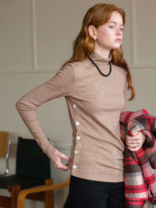 Cest_Side open button knitted top_BEIGE