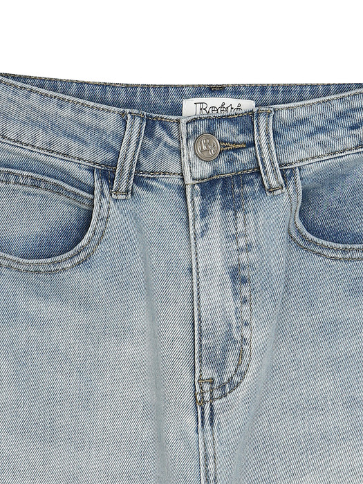 back pocket logo washed light blue pants- U1F25DSL070