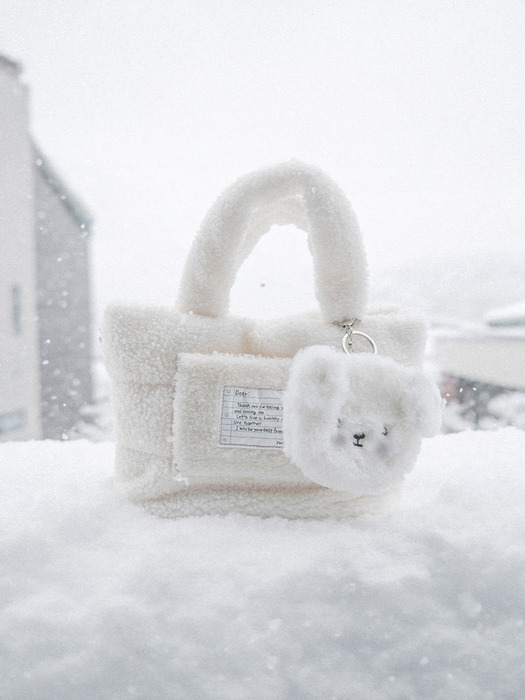 [단독]Fluffy Fur Bag Ivory